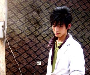 烧饼帅哥--包建斌 :烧饼虽小,也是梦想!