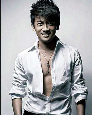 <em>头螨</em>是一种微小的寄生虫