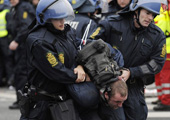 直击哥本哈根：哥本哈根逮捕千名示威者