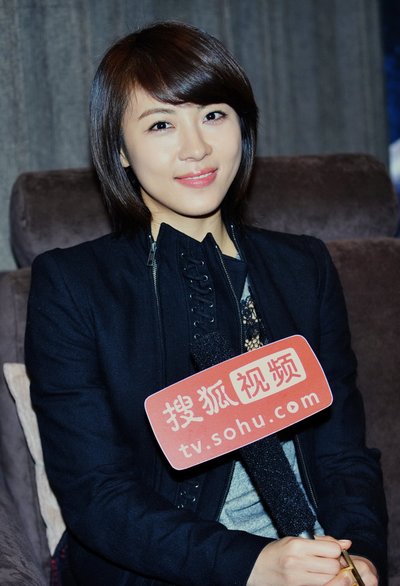 《<em>深海之战</em>》6日公映 河智苑成女战士单挑怪兽