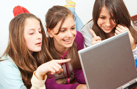 高考女生生理期吃避孕药