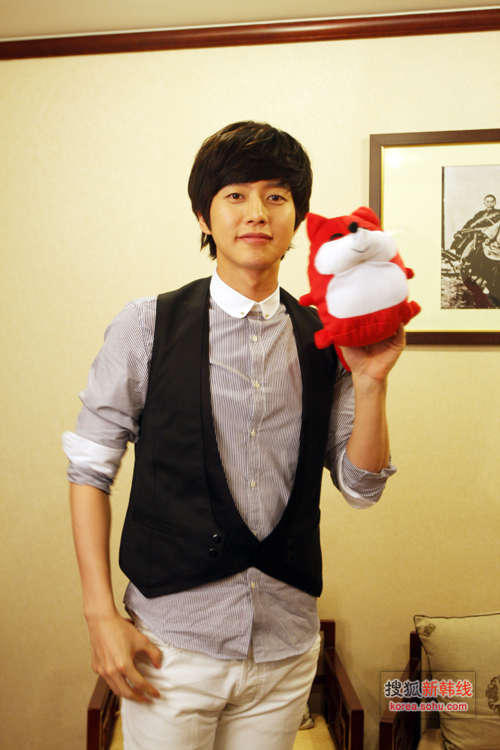 高清组图:《七公主》独家专访    畅聊第三时段 朴海镇 >>>  点击观看