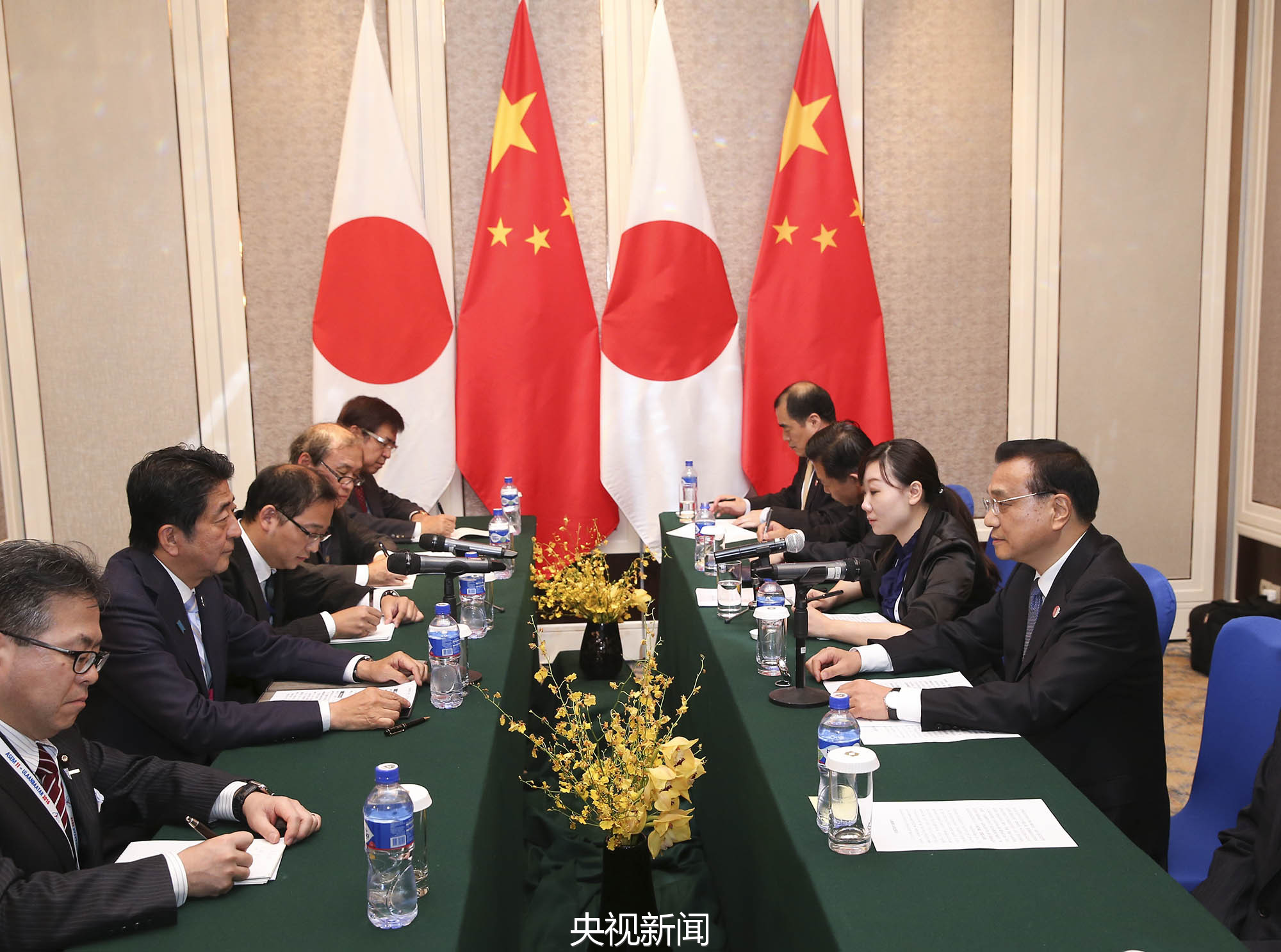李克强会见日本首相安倍晋三-搜狐新闻